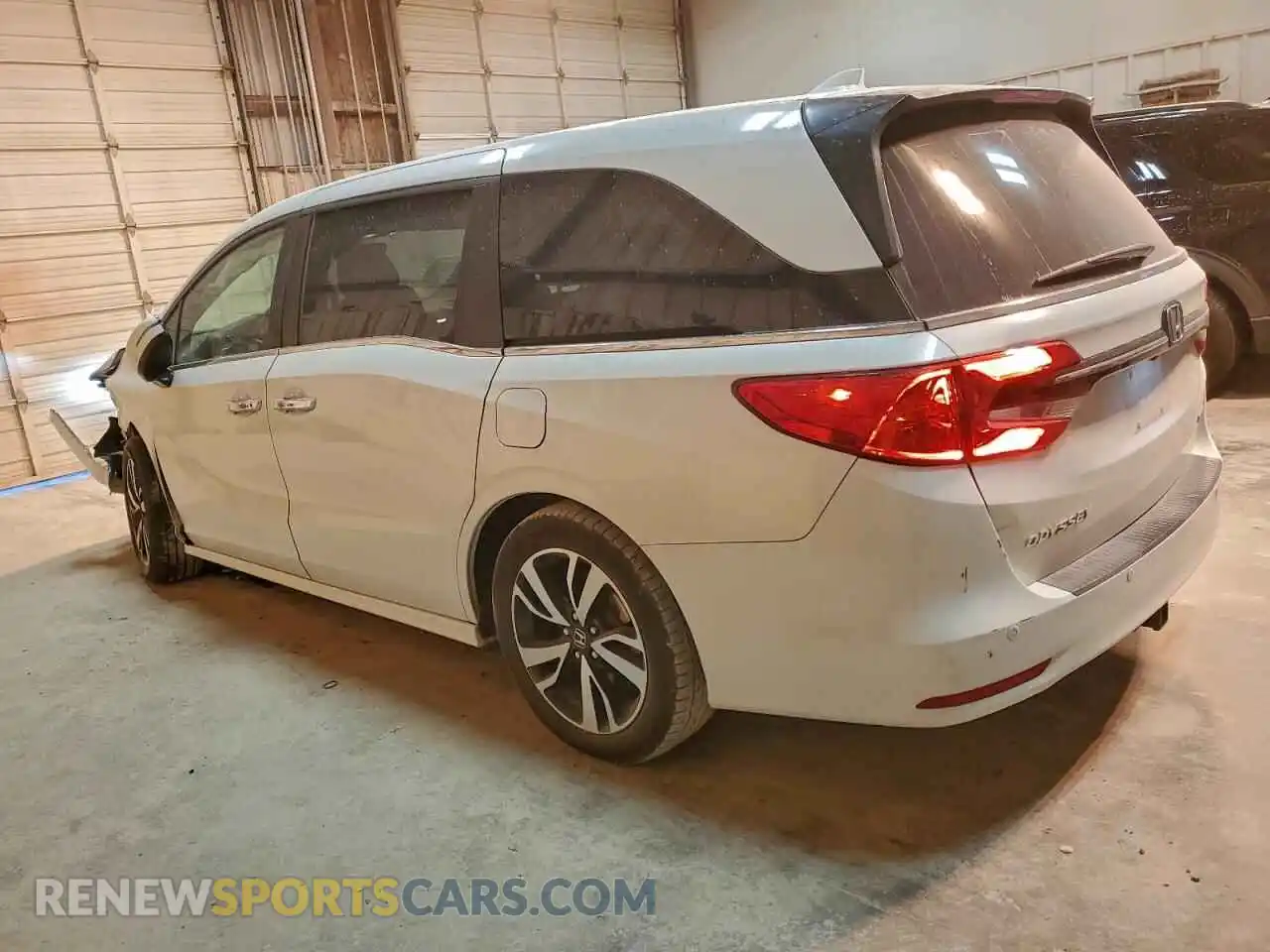 2 Photograph of a damaged car 5FNRL6H88PB044450 HONDA ODYSSEY 2023