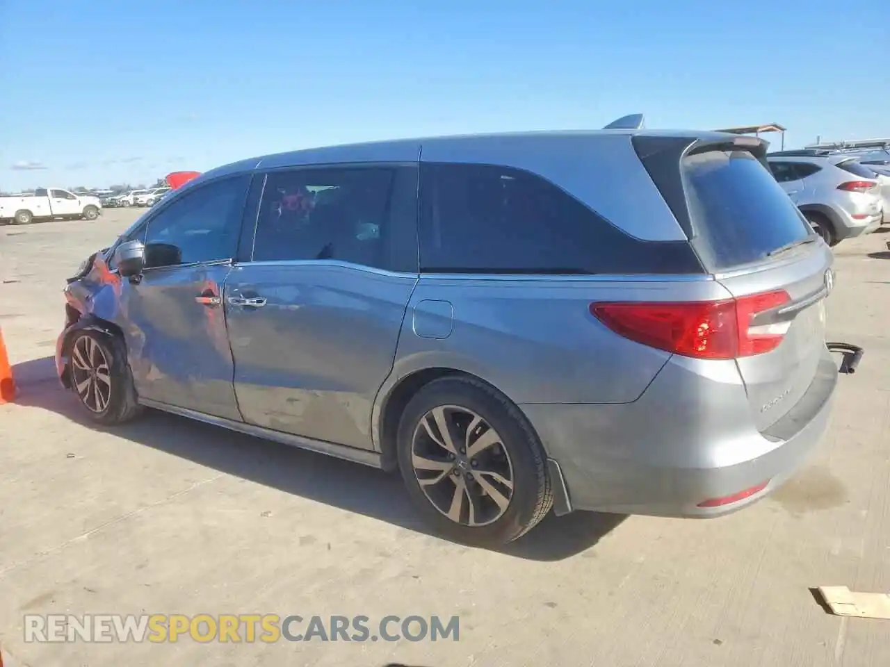 2 Photograph of a damaged car 5FNRL6H89PB018083 HONDA ODYSSEY 2023
