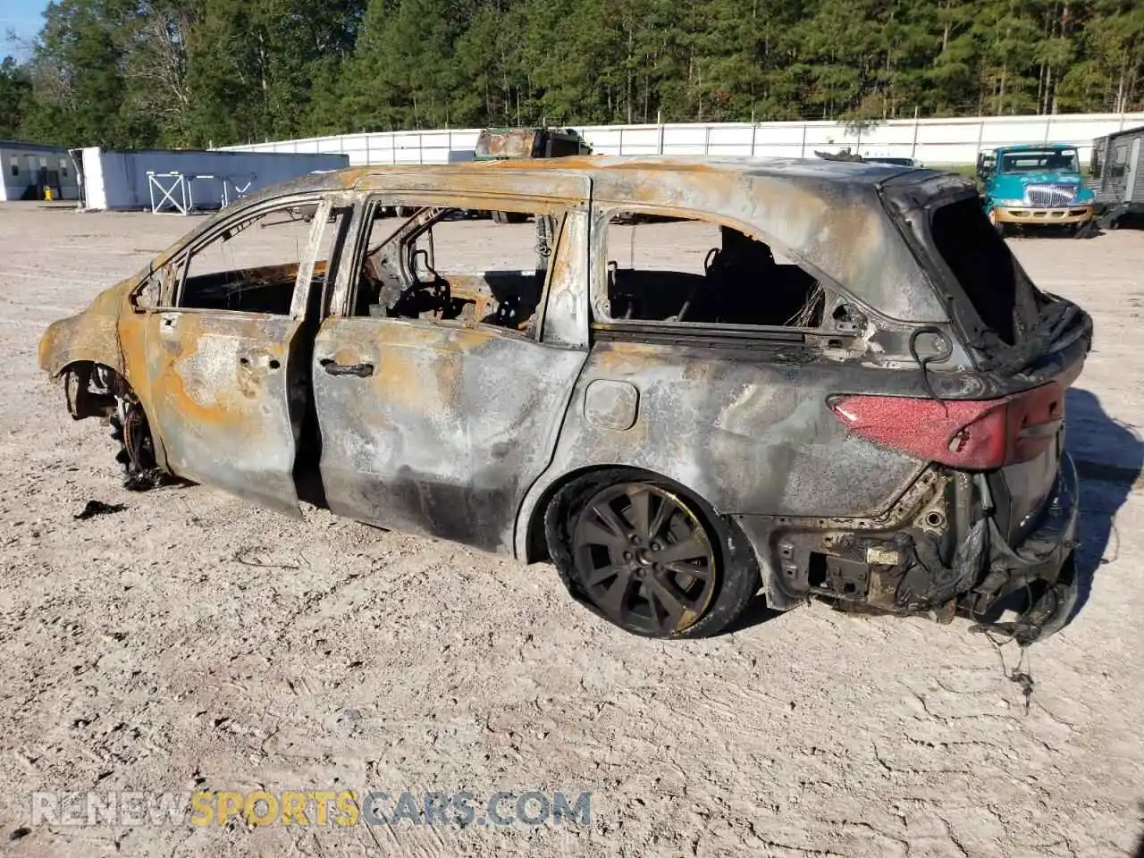 2 Фотография поврежденного автомобиля 5FNRL6H90PB045570 HONDA ODYSSEY 2023