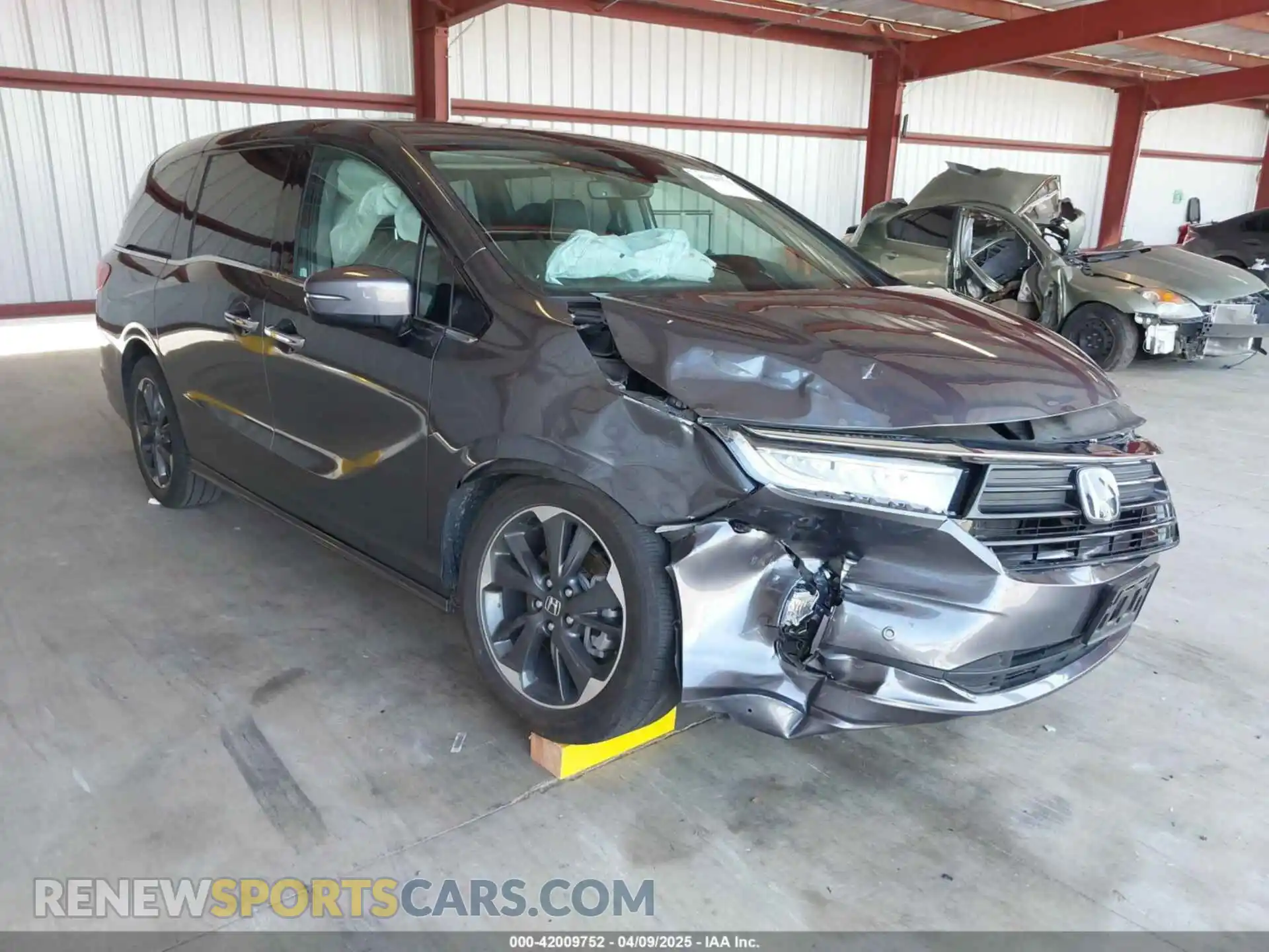 1 Photograph of a damaged car 5FNRL6H90PB069058 HONDA ODYSSEY 2023