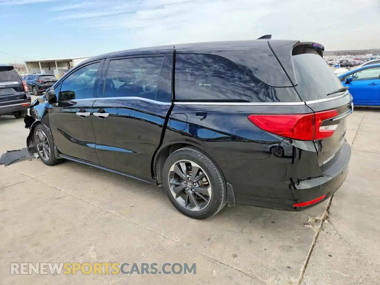 2 Photograph of a damaged car 5FNRL6H95PB017599 HONDA ODYSSEY 2023
