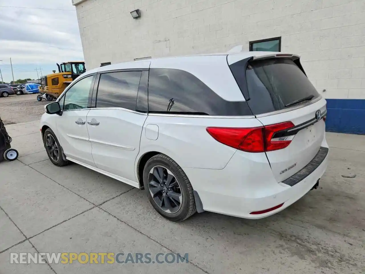 2 Photograph of a damaged car 5FNRL6H95PB028523 HONDA ODYSSEY 2023