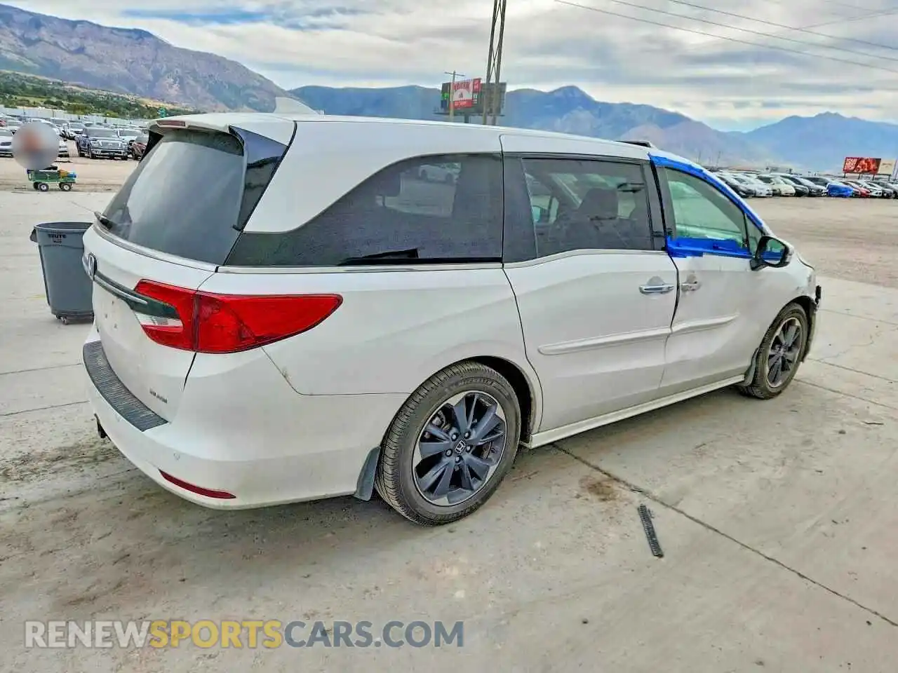 3 Photograph of a damaged car 5FNRL6H95PB028523 HONDA ODYSSEY 2023