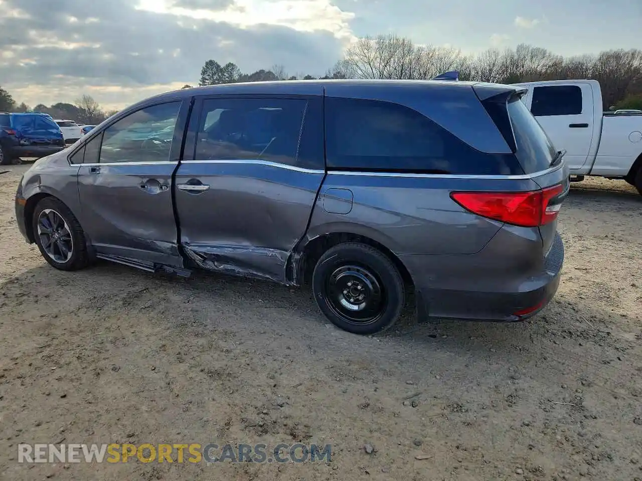 2 Photograph of a damaged car 5FNRL6H98PB038950 HONDA ODYSSEY 2023