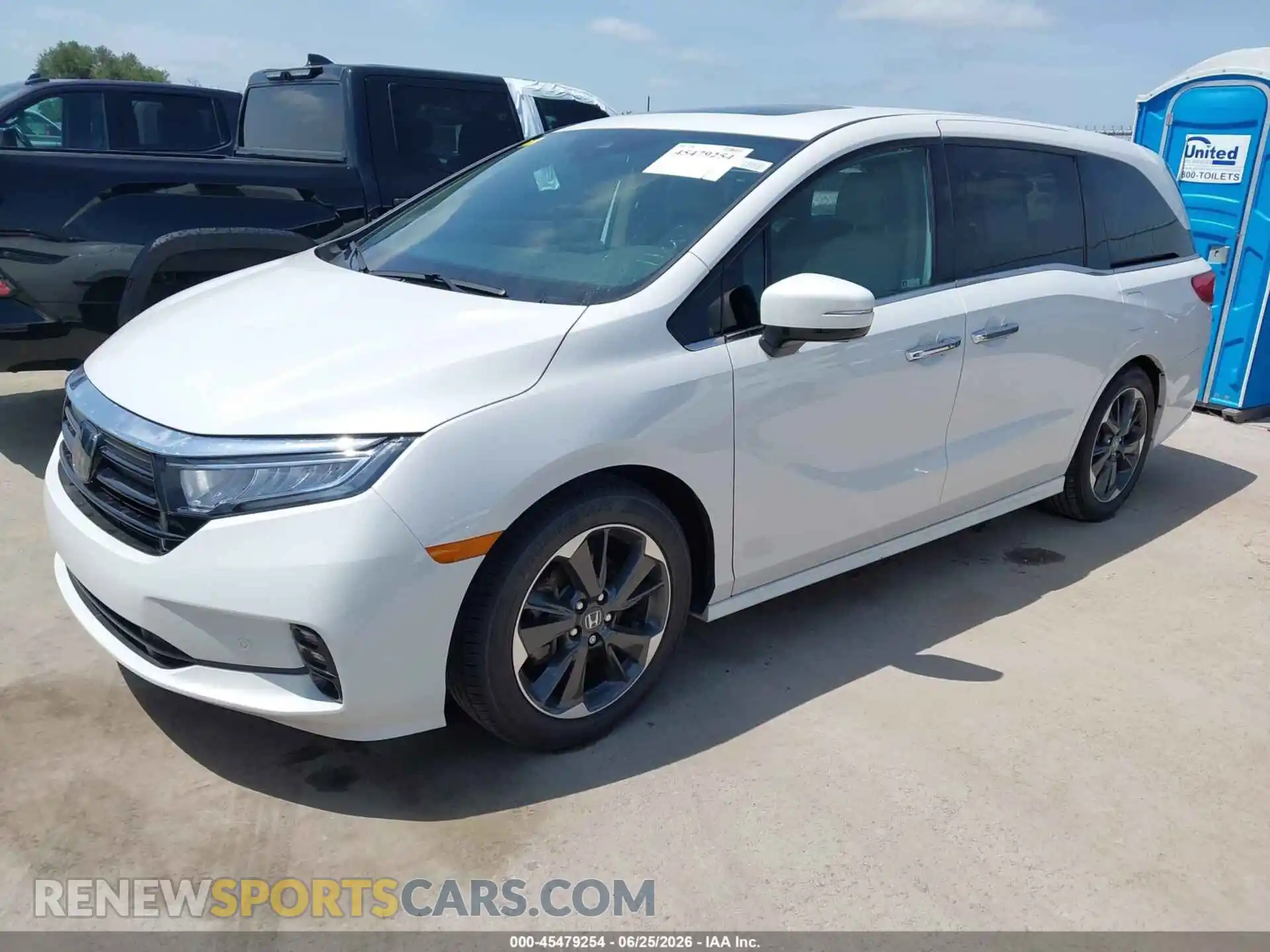 2 Photograph of a damaged car 5FNRL6H99PB066076 HONDA ODYSSEY 2023