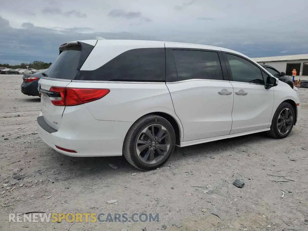3 Photograph of a damaged car 5FNRL6H9XPB060707 HONDA ODYSSEY 2023