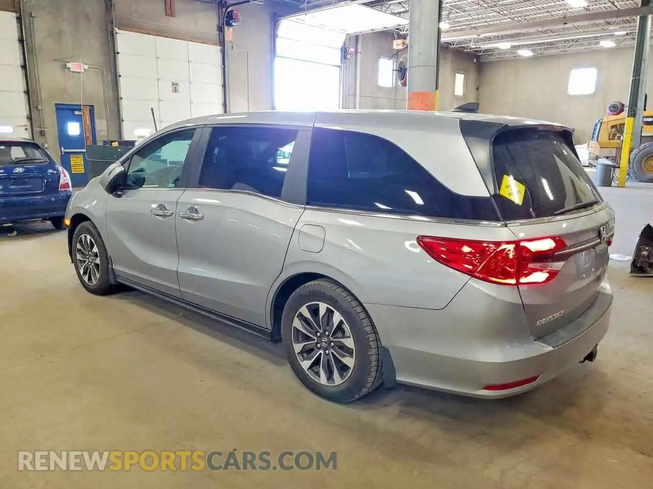 2 Photograph of a damaged car 5FNRL6H60RB025733 HONDA ODYSSEY 2024