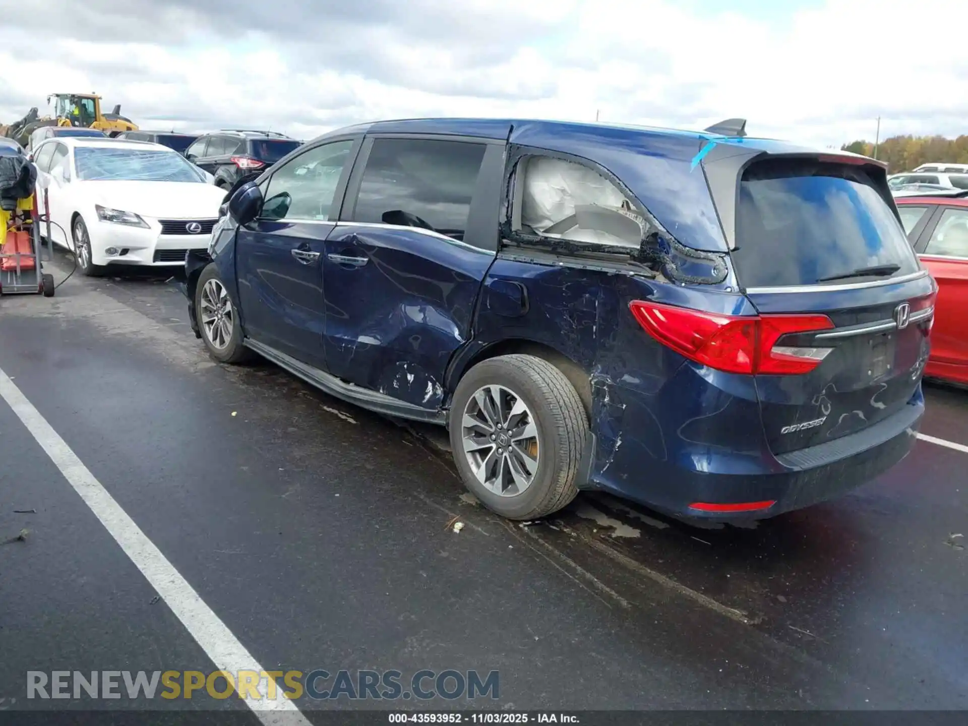 3 Photograph of a damaged car 5FNRL6H63RB018582 HONDA ODYSSEY 2024