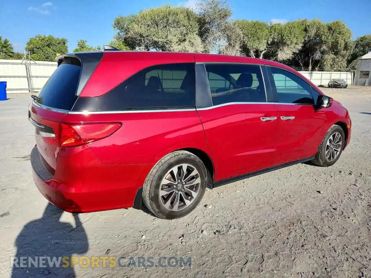 3 Photograph of a damaged car 5FNRL6H64RB028795 HONDA ODYSSEY 2024