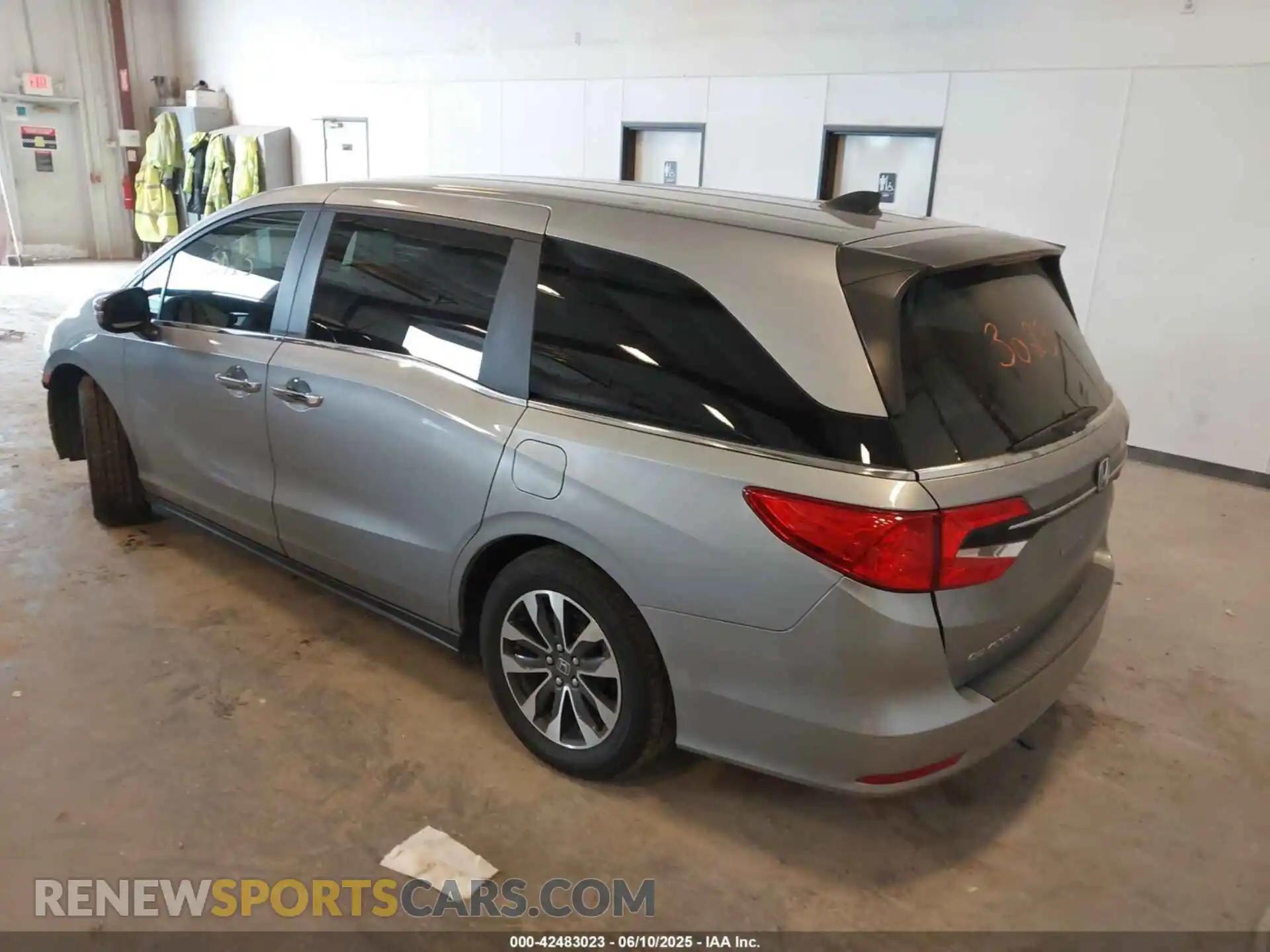 3 fotografías del automóvil dañado 5FNRL6H64RB035181 HONDA ODYSSEY 2024
