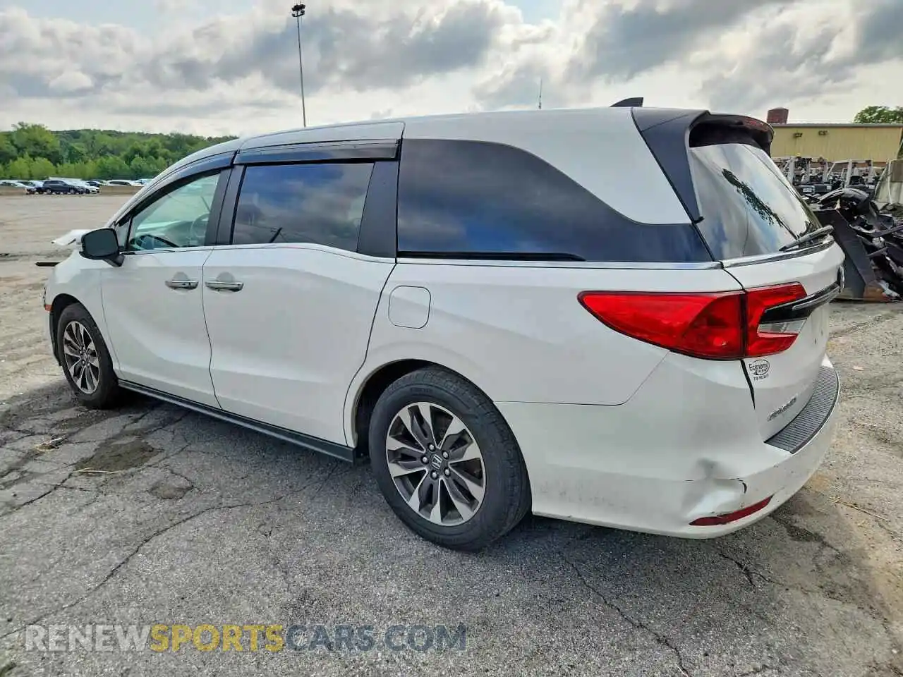 2 Photograph of a damaged car 5FNRL6H65RB033598 HONDA ODYSSEY 2024