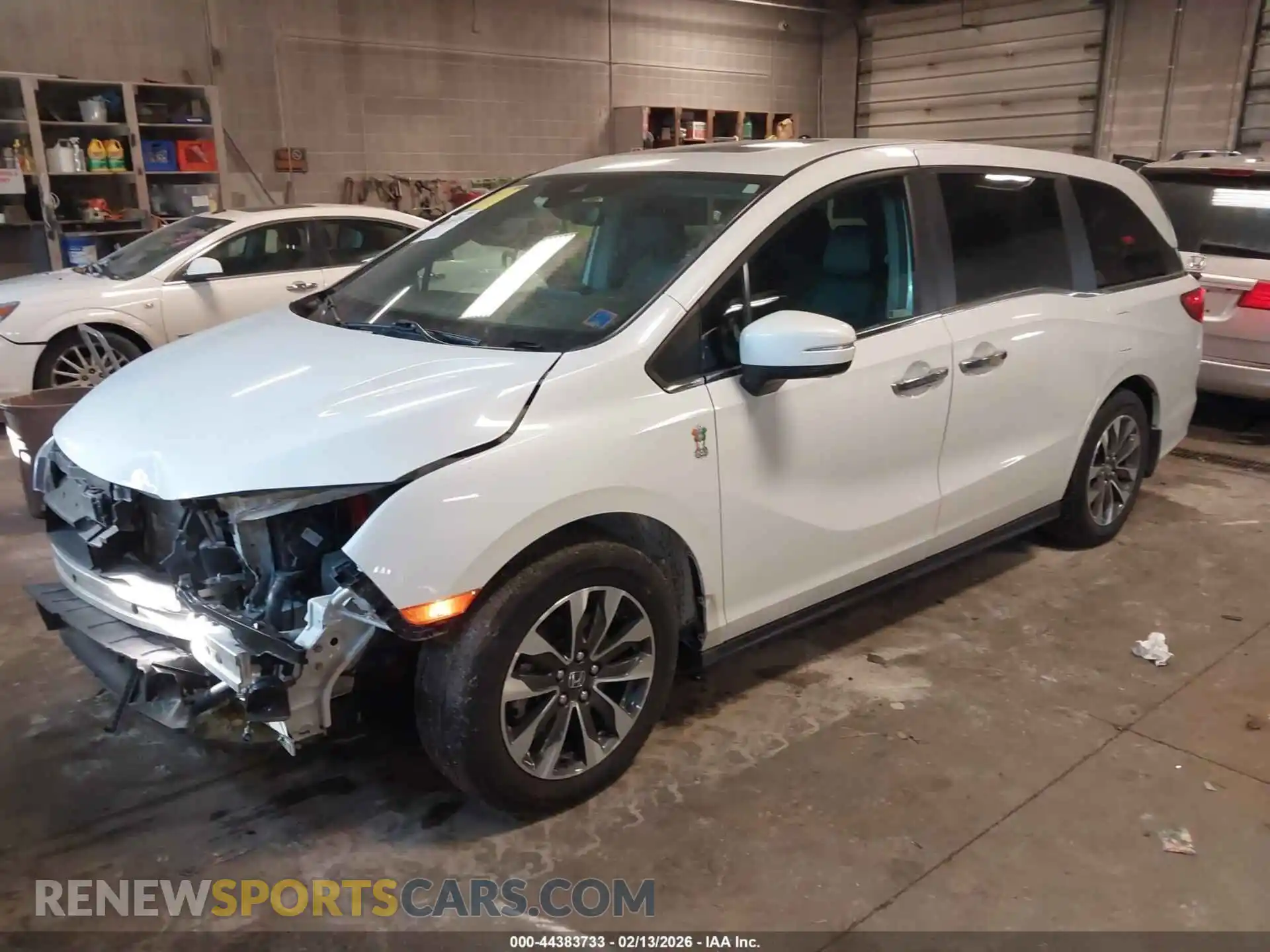 2 Фотография поврежденного автомобиля 5FNRL6H65RB054449 HONDA ODYSSEY 2024