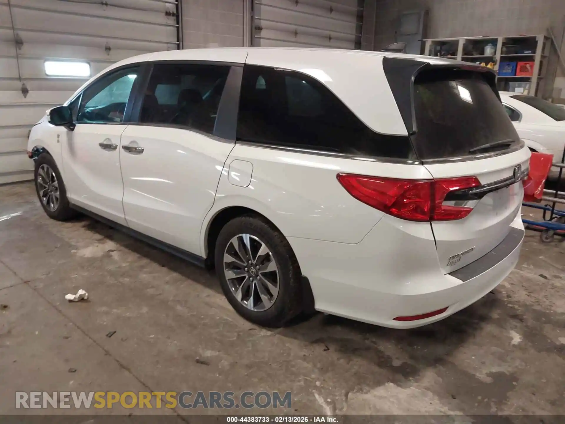 3 Фотография поврежденного автомобиля 5FNRL6H65RB054449 HONDA ODYSSEY 2024