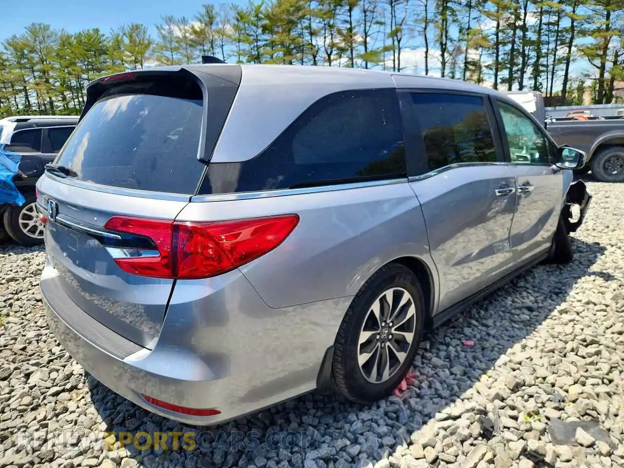 3 Photograph of a damaged car 5FNRL6H66RB016101 HONDA ODYSSEY 2024