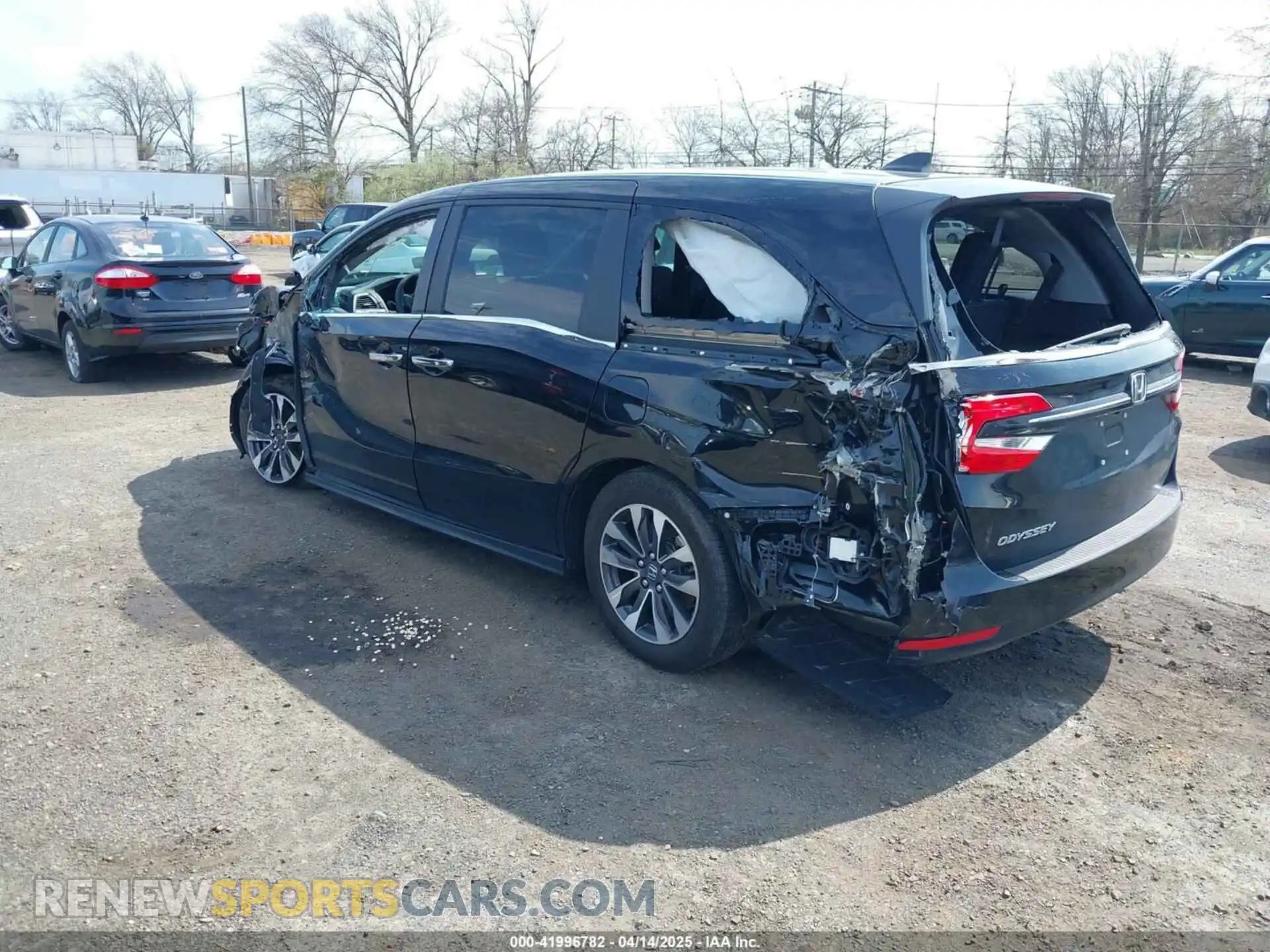 3 Photograph of a damaged car 5FNRL6H68RB061136 HONDA ODYSSEY 2024