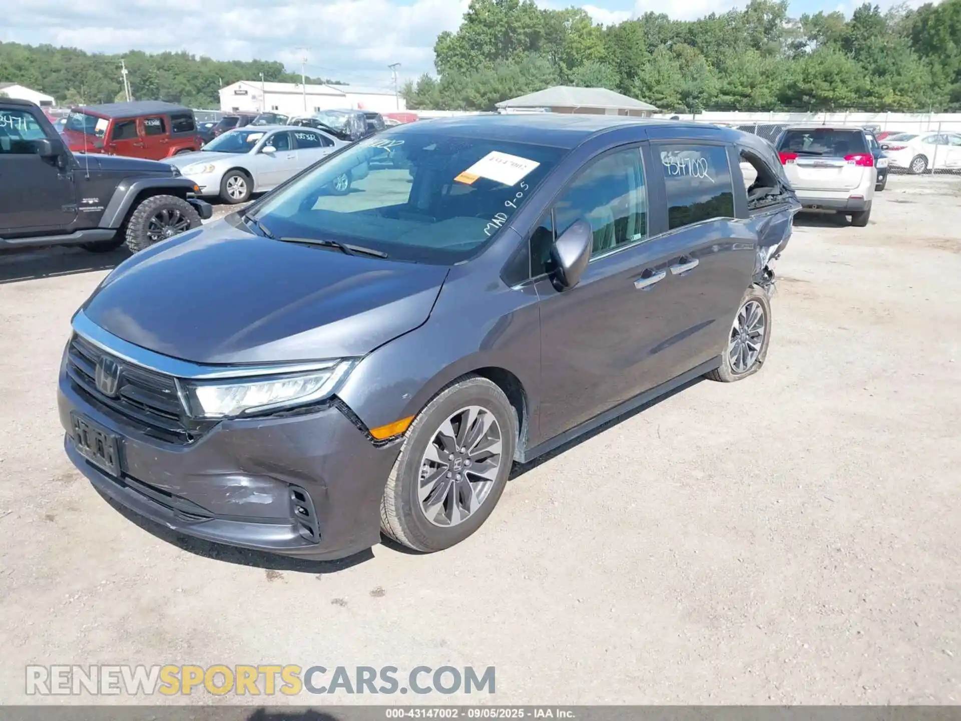 2 Photograph of a damaged car 5FNRL6H69RB049335 HONDA ODYSSEY 2024