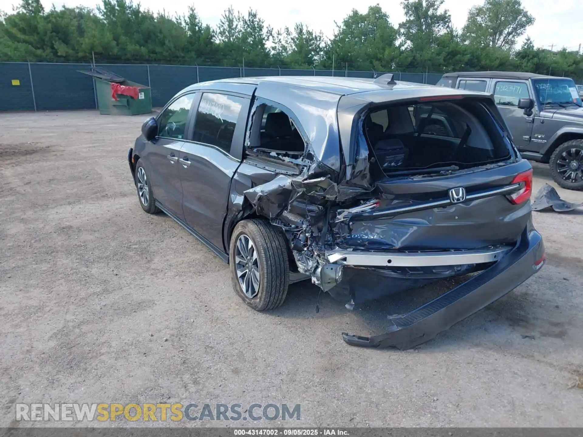 3 Photograph of a damaged car 5FNRL6H69RB049335 HONDA ODYSSEY 2024