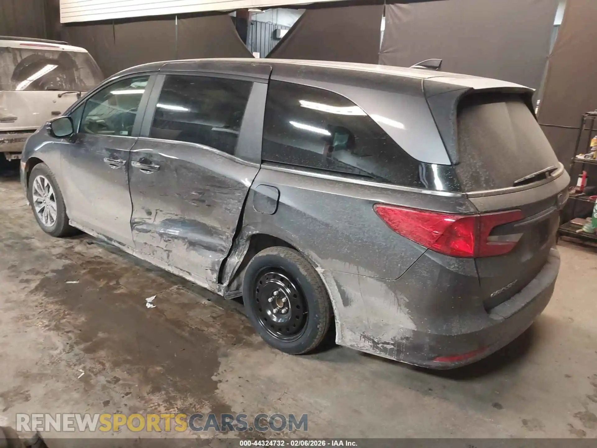 3 Фотография поврежденного автомобиля 5FNRL6H6XRB037954 HONDA ODYSSEY 2024