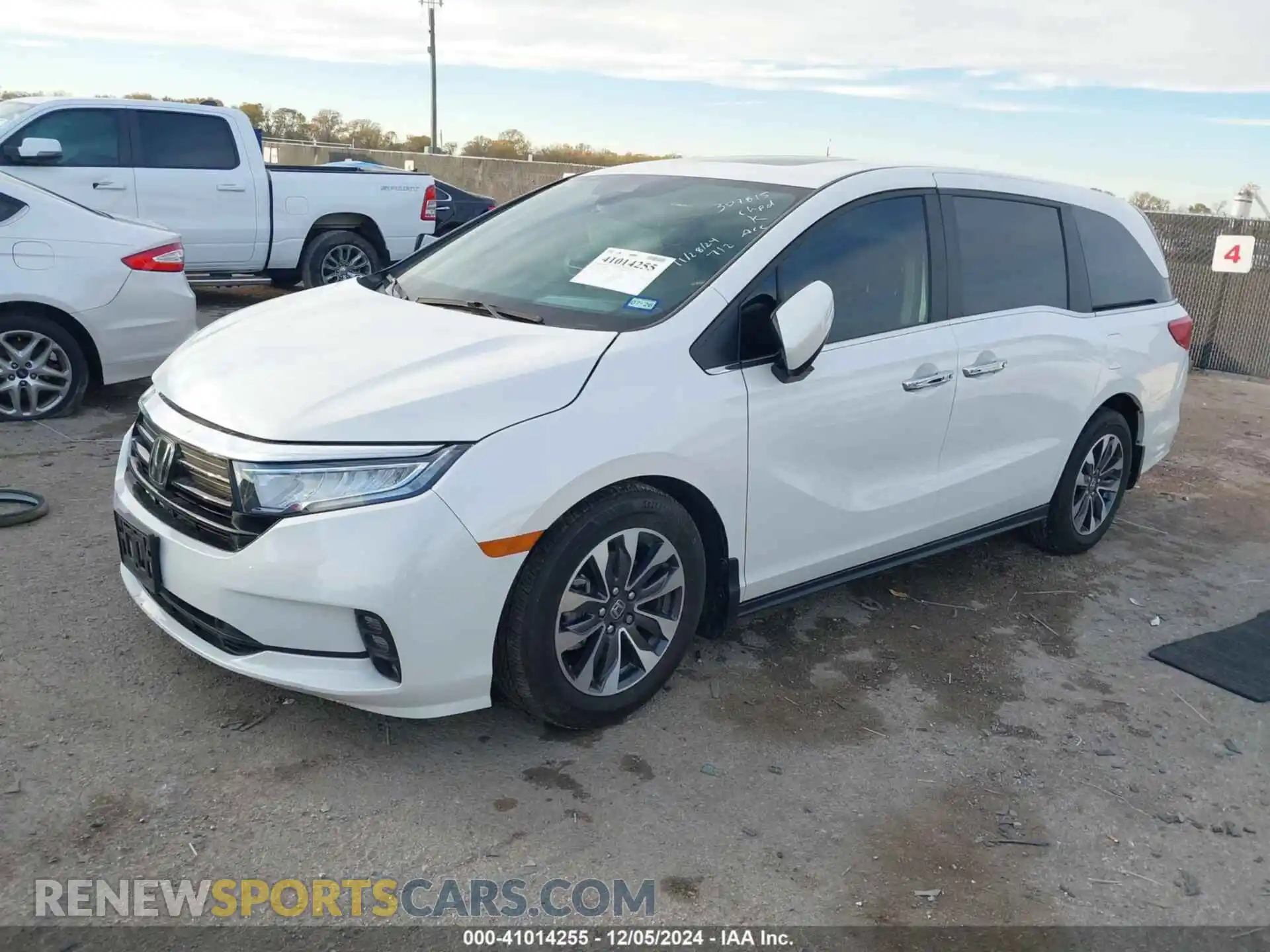 2 Photograph of a damaged car 5FNRL6H6XRB069190 HONDA ODYSSEY 2024