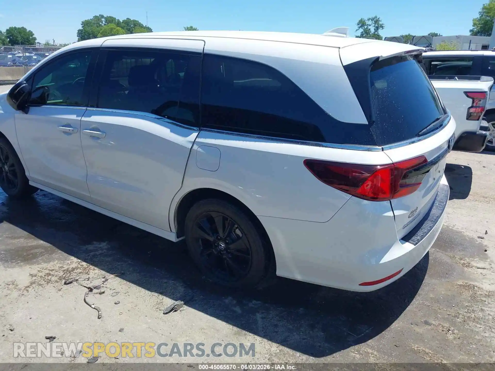 3 Фотография поврежденного автомобиля 5FNRL6H70RB035008 HONDA ODYSSEY 2024