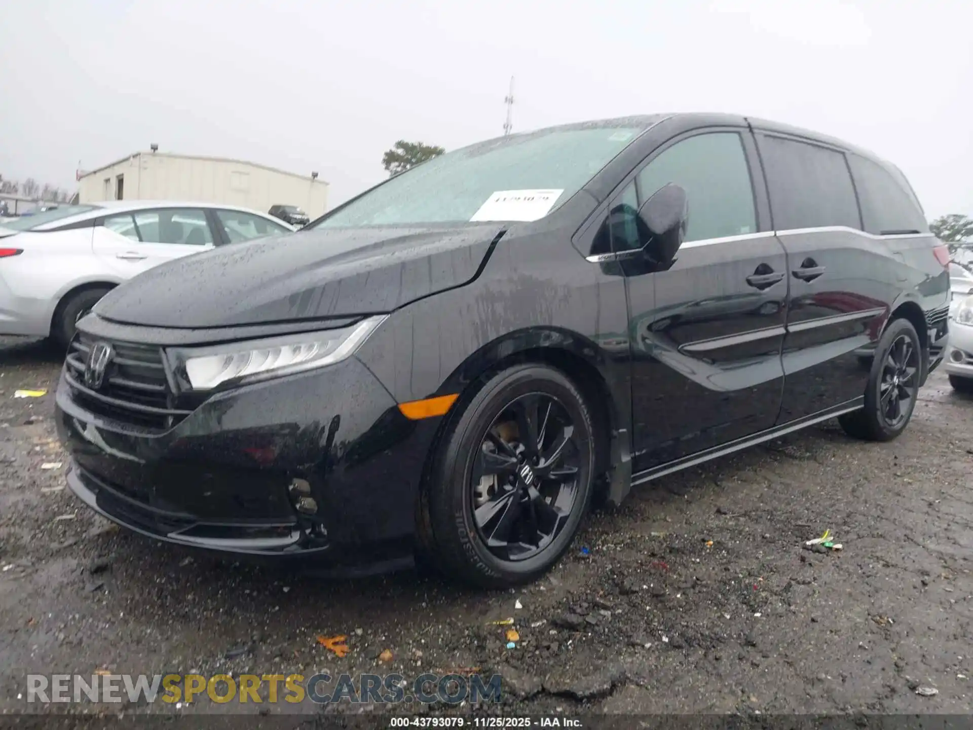 2 Photograph of a damaged car 5FNRL6H72RB026505 HONDA ODYSSEY 2024