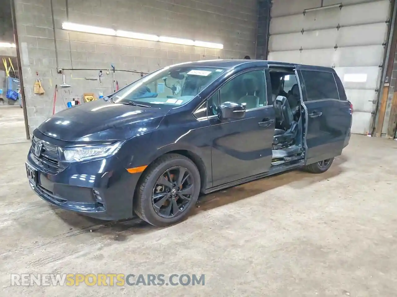 1 Photograph of a damaged car 5FNRL6H75RB006572 HONDA ODYSSEY 2024