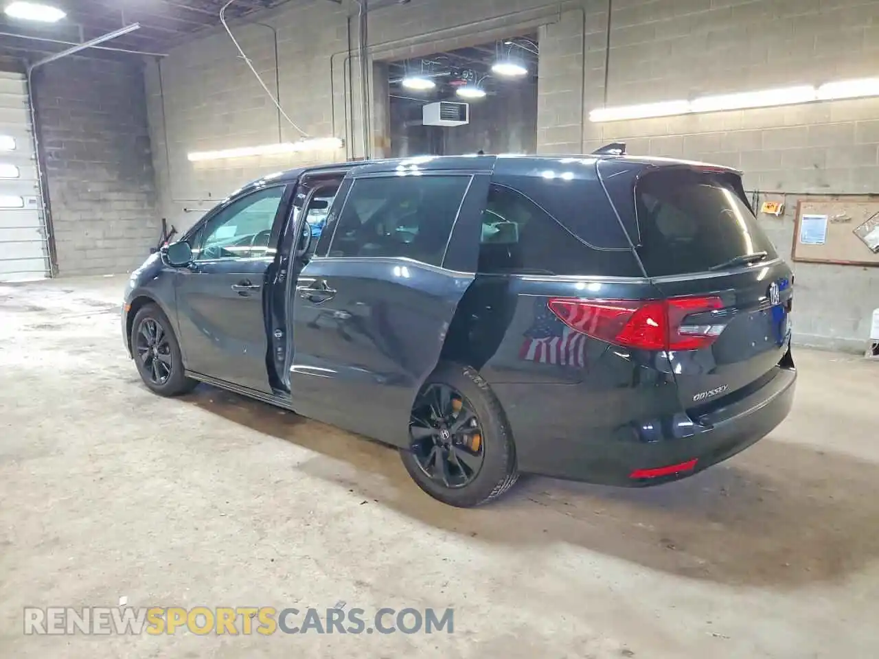 2 Photograph of a damaged car 5FNRL6H75RB006572 HONDA ODYSSEY 2024
