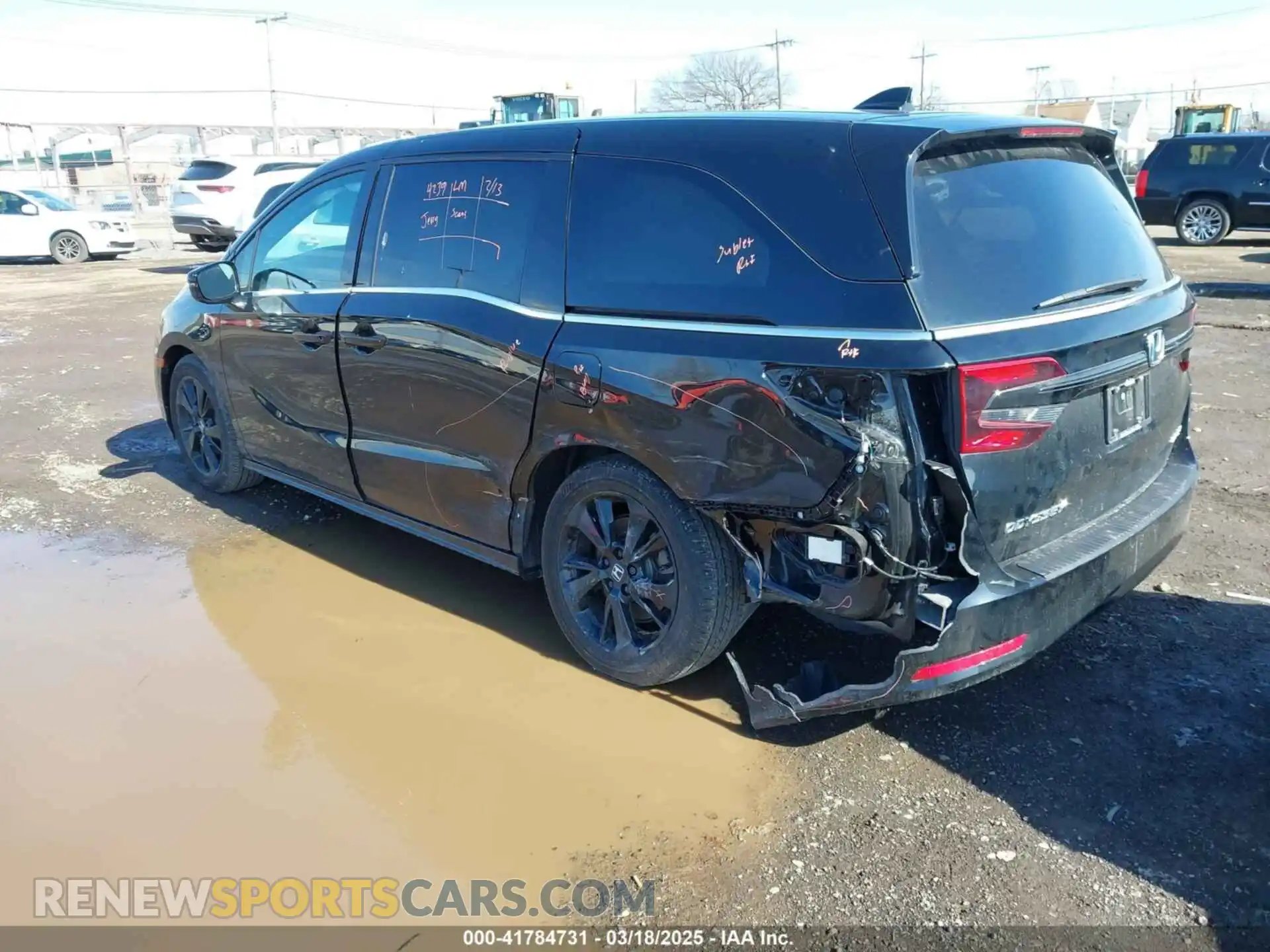 3 Фотография поврежденного автомобиля 5FNRL6H75RB070899 HONDA ODYSSEY 2024