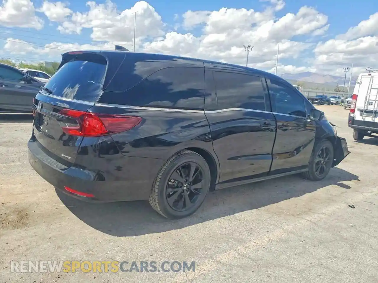 3 Photograph of a damaged car 5FNRL6H78RB070945 HONDA ODYSSEY 2024