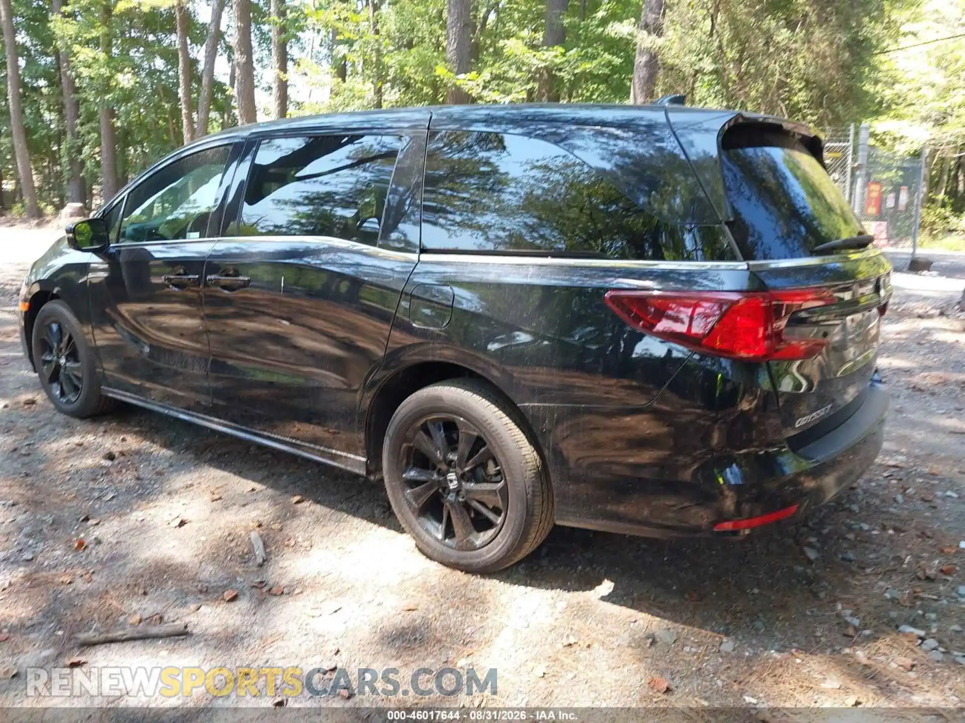 3 fotografías del automóvil dañado 5FNRL6H7XRB056156 HONDA ODYSSEY 2024