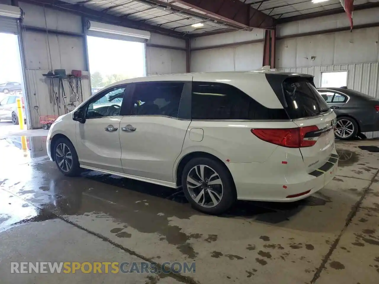 2 Photograph of a damaged car 5FNRL6H82RB011723 HONDA ODYSSEY 2024