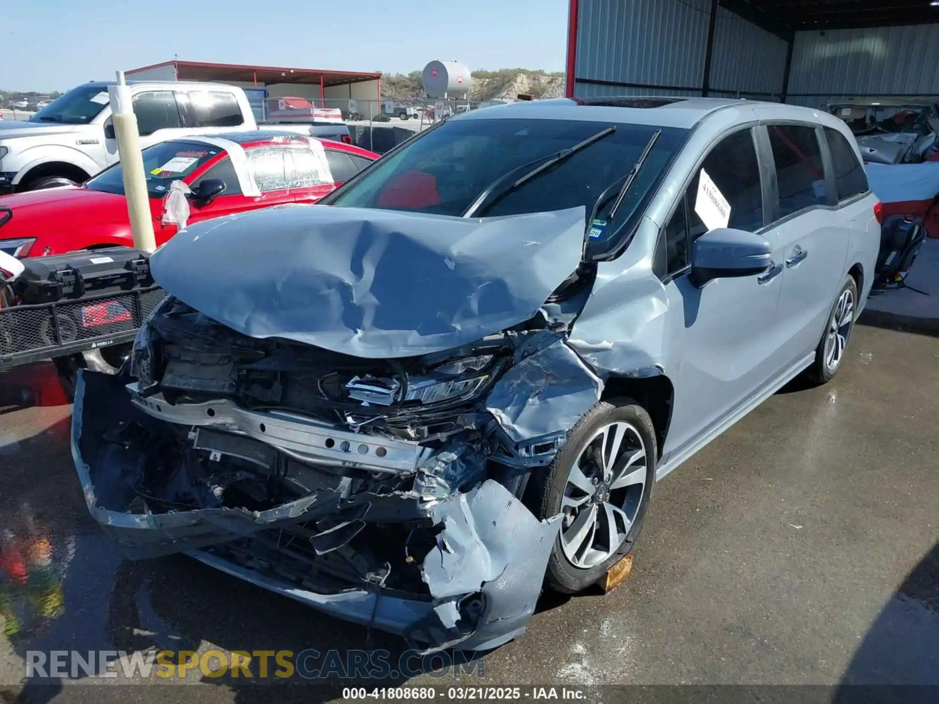 2 Photograph of a damaged car 5FNRL6H82RB027601 HONDA ODYSSEY 2024