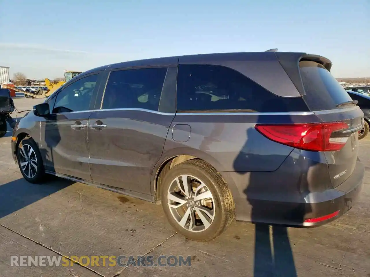 2 Photograph of a damaged car 5FNRL6H82RB034130 HONDA ODYSSEY 2024