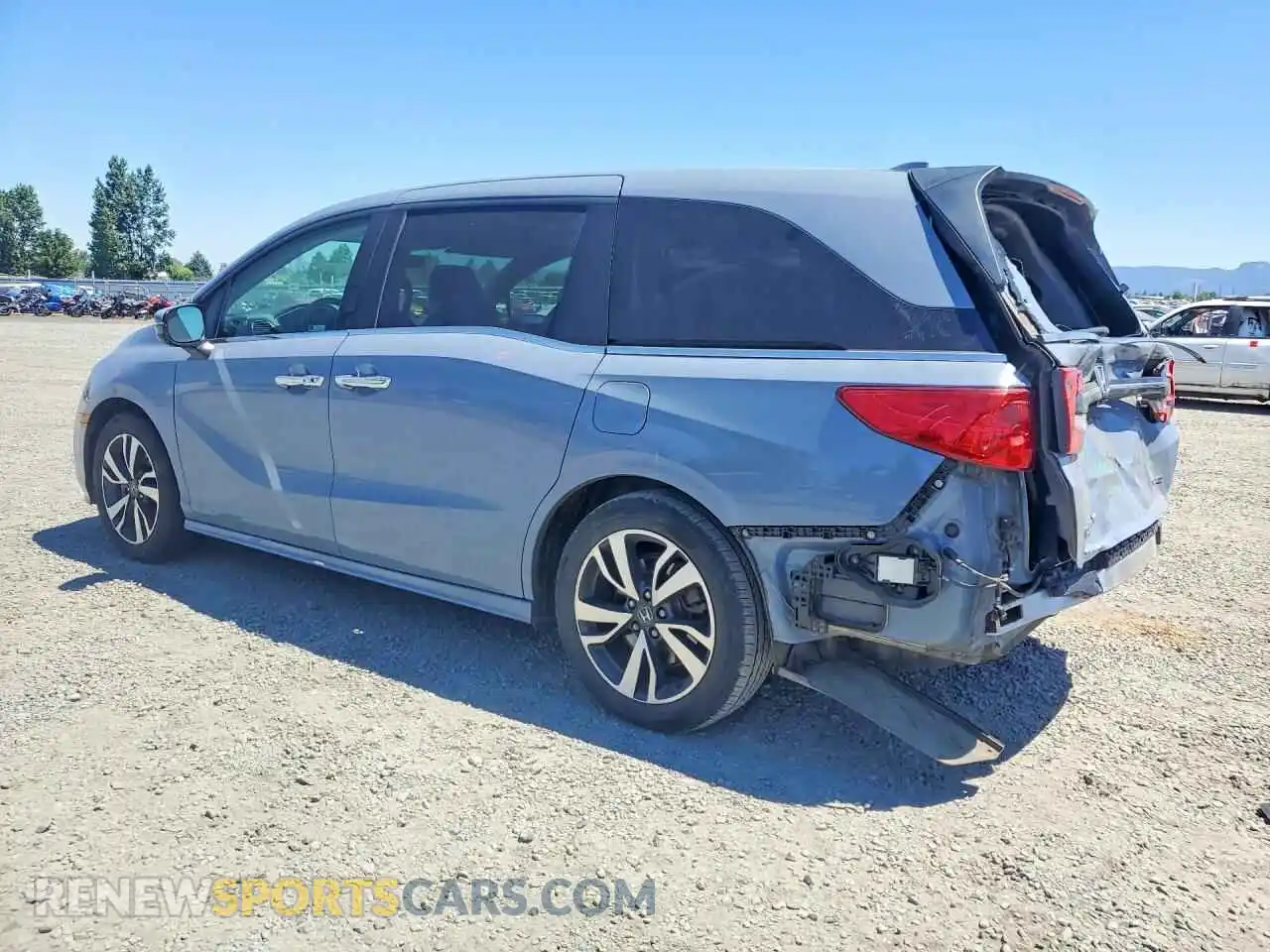 2 Photograph of a damaged car 5FNRL6H82RB036413 HONDA ODYSSEY 2024