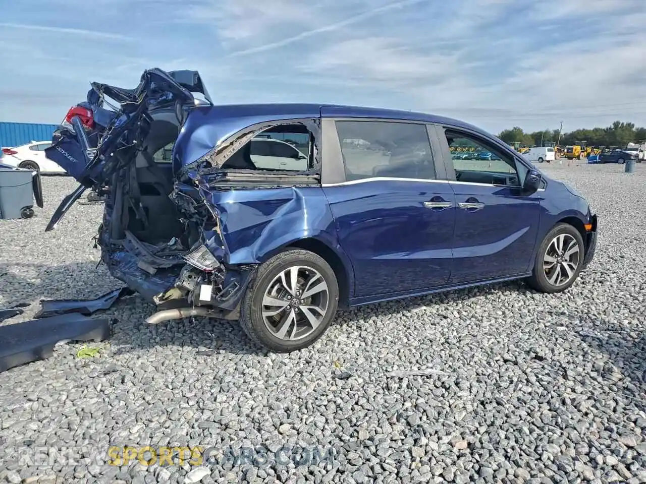 3 Photograph of a damaged car 5FNRL6H83RB008040 HONDA ODYSSEY 2024