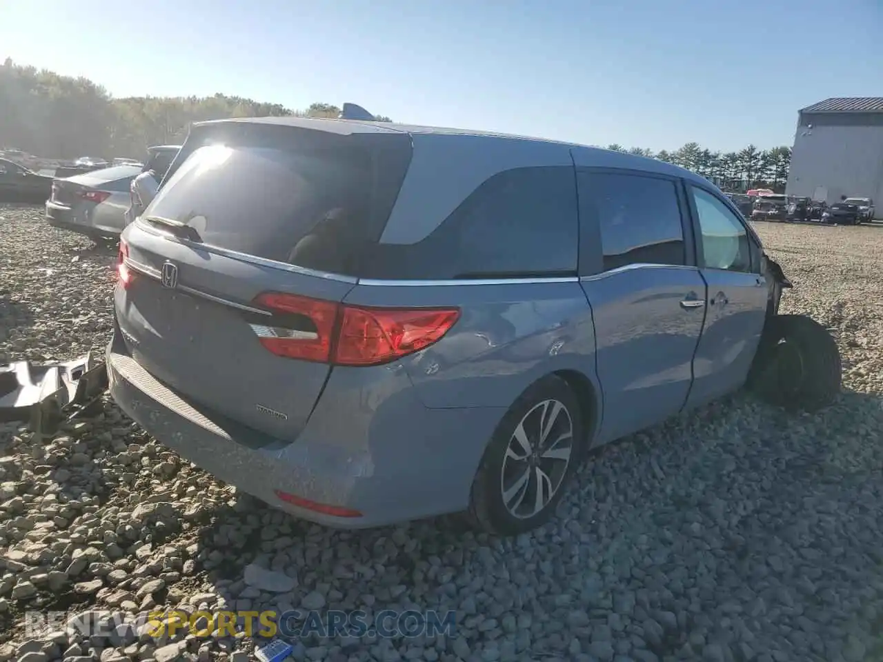 3 Photograph of a damaged car 5FNRL6H83RB022987 HONDA ODYSSEY 2024