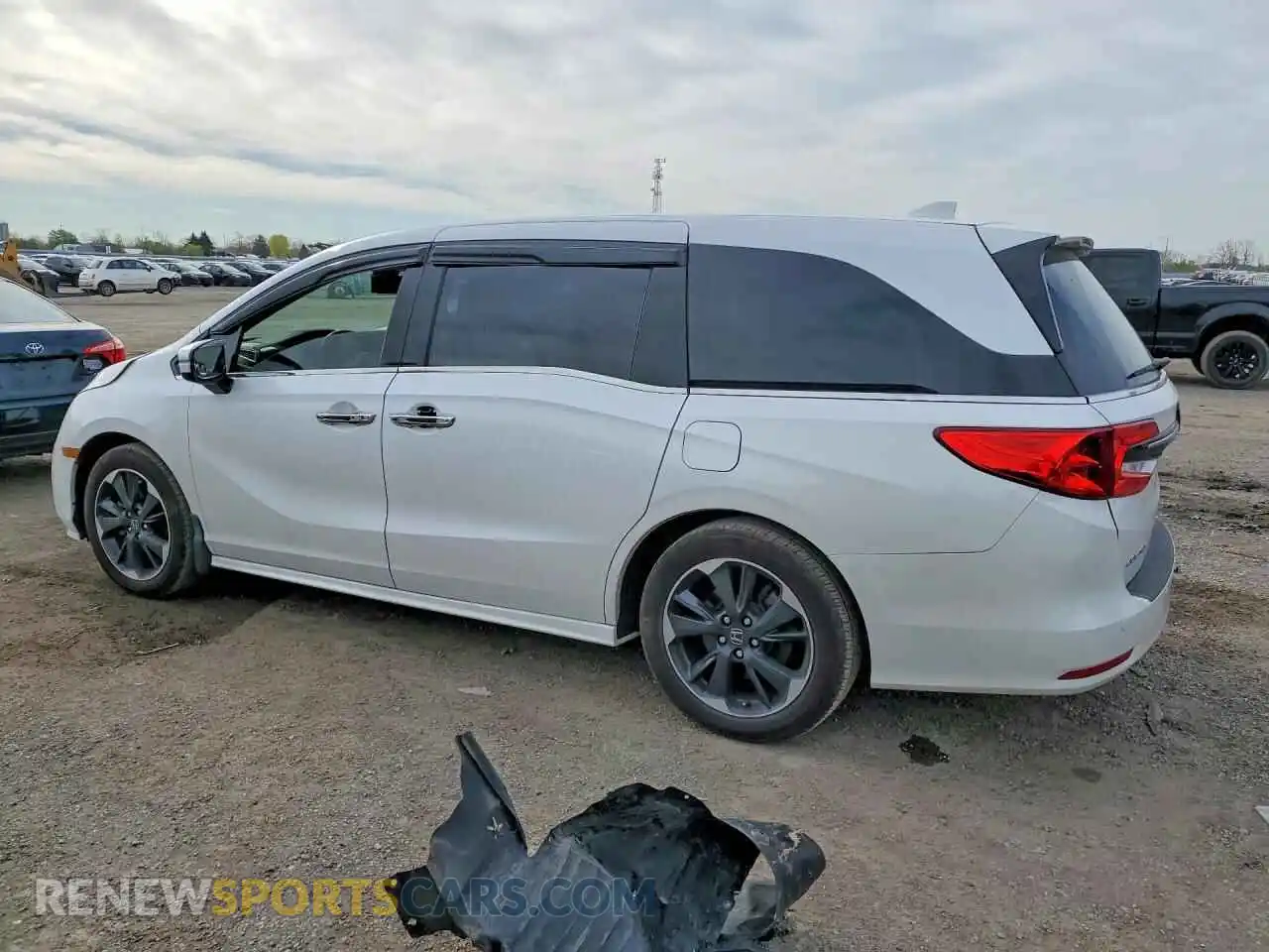 2 Фотография поврежденного автомобиля 5FNRL6H83RB501264 HONDA ODYSSEY 2024