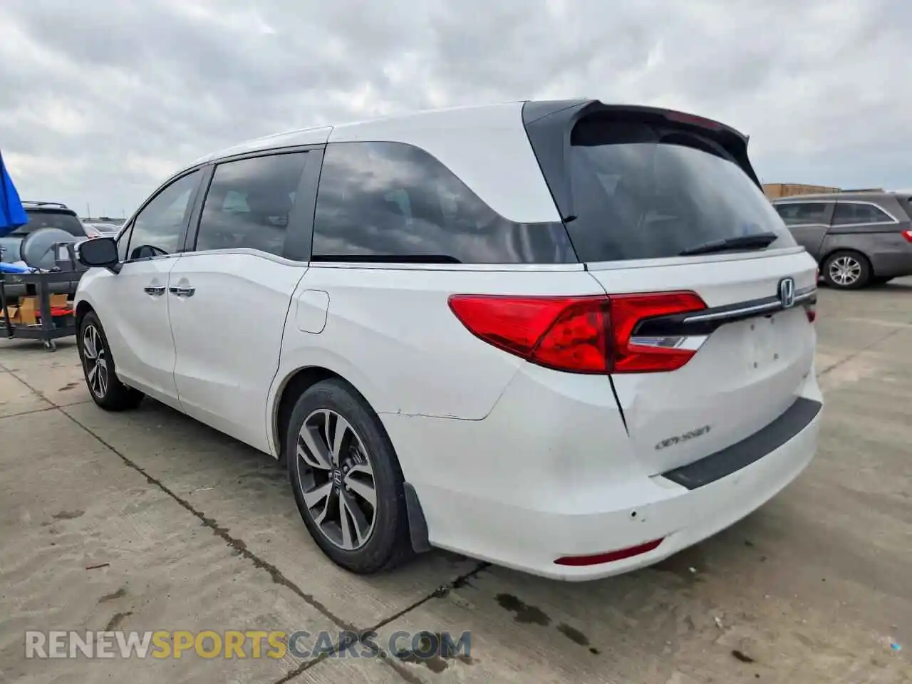 2 Photograph of a damaged car 5FNRL6H84RB003185 HONDA ODYSSEY 2024