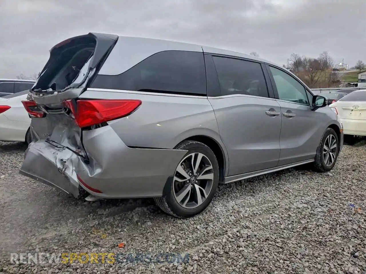 3 Photograph of a damaged car 5FNRL6H84RB052869 HONDA ODYSSEY 2024