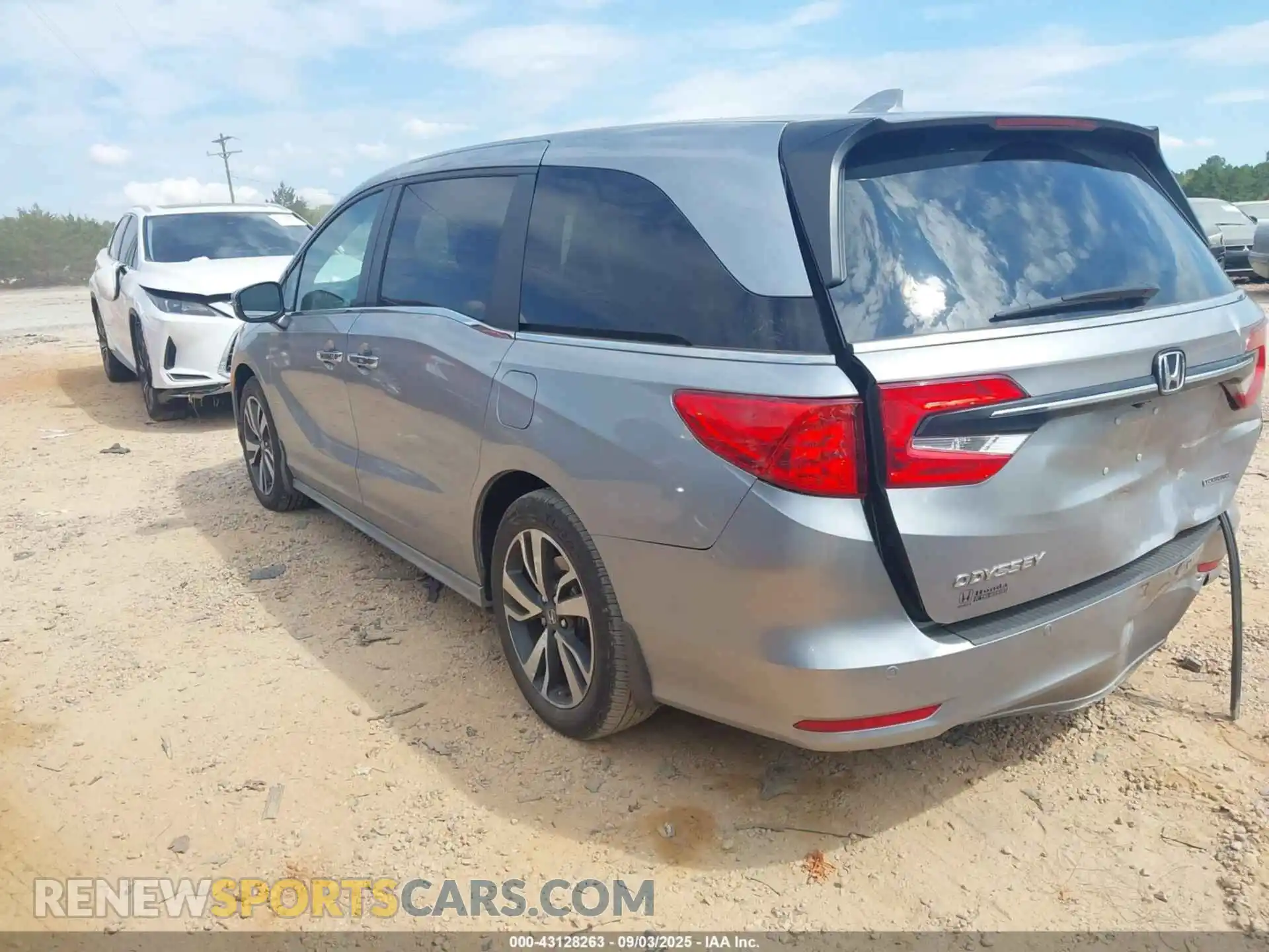 3 Фотография поврежденного автомобиля 5FNRL6H85RB064142 HONDA ODYSSEY 2024