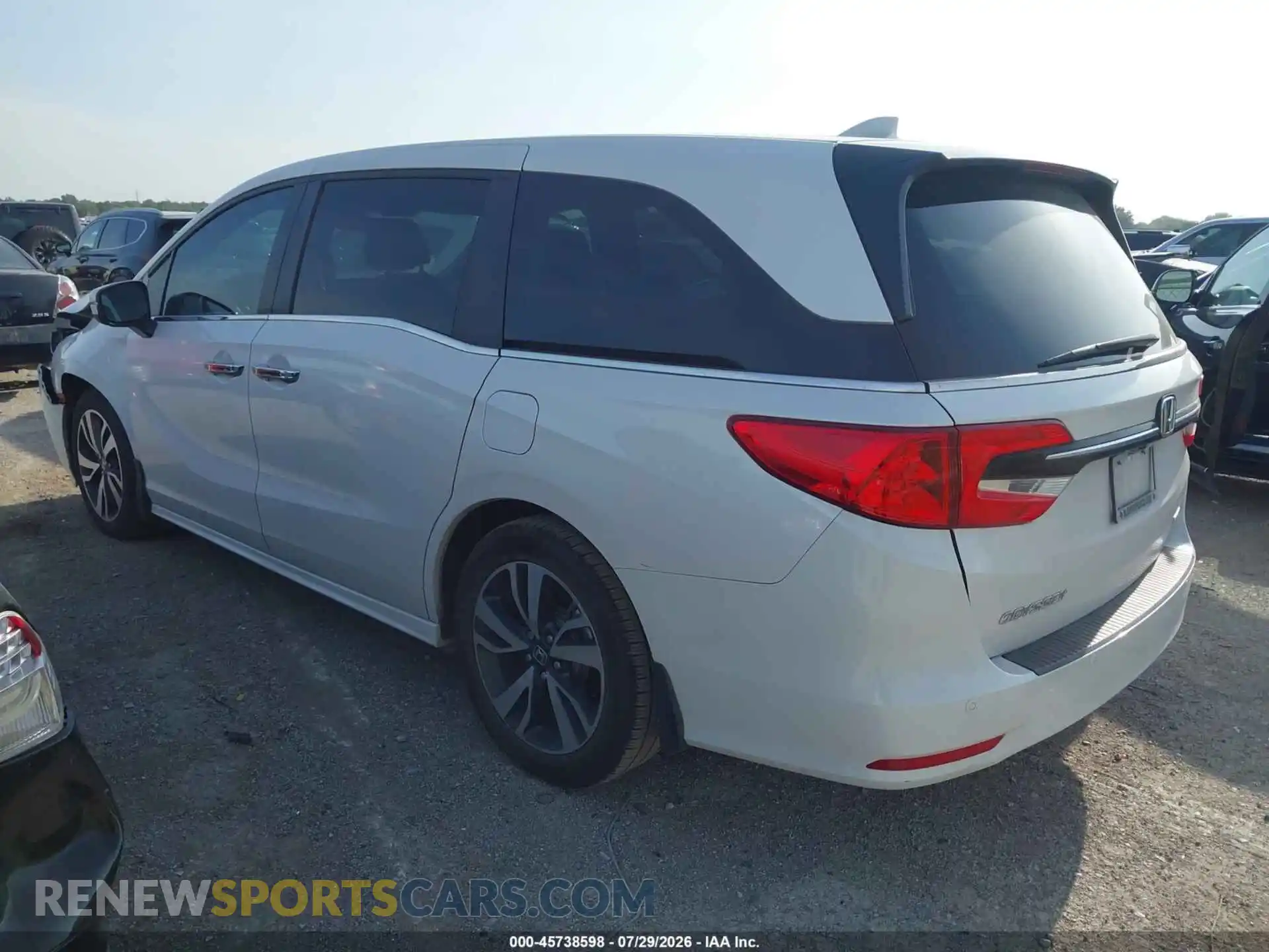 3 Photograph of a damaged car 5FNRL6H86RB000367 HONDA ODYSSEY 2024