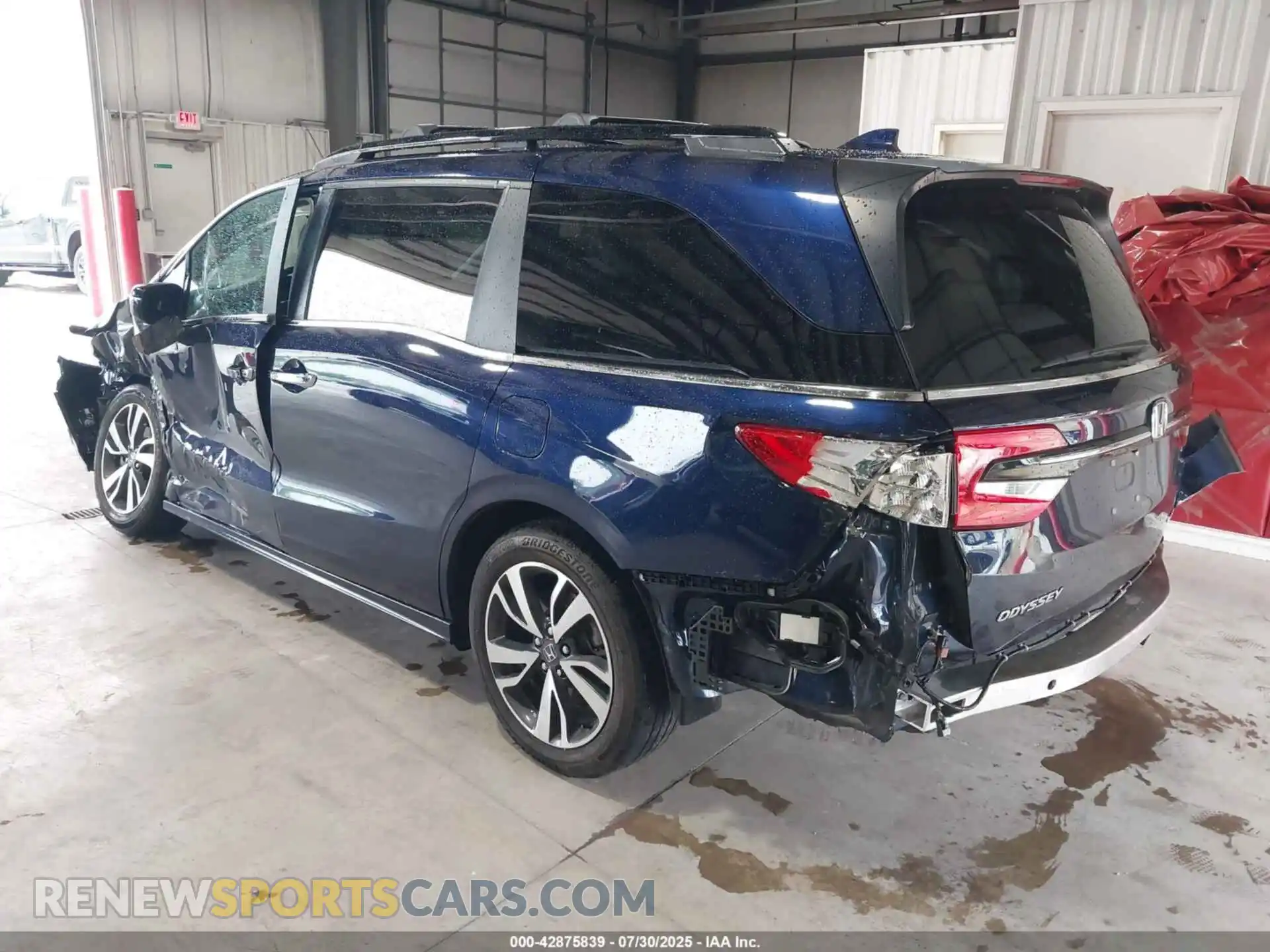 3 Photograph of a damaged car 5FNRL6H86RB044143 HONDA ODYSSEY 2024