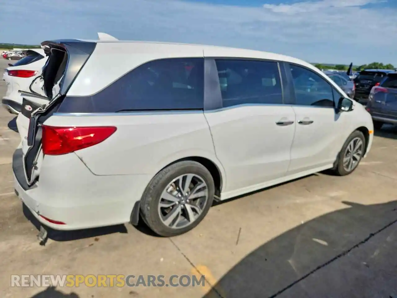 3 Фотография поврежденного автомобиля 5FNRL6H86RB052517 HONDA ODYSSEY 2024