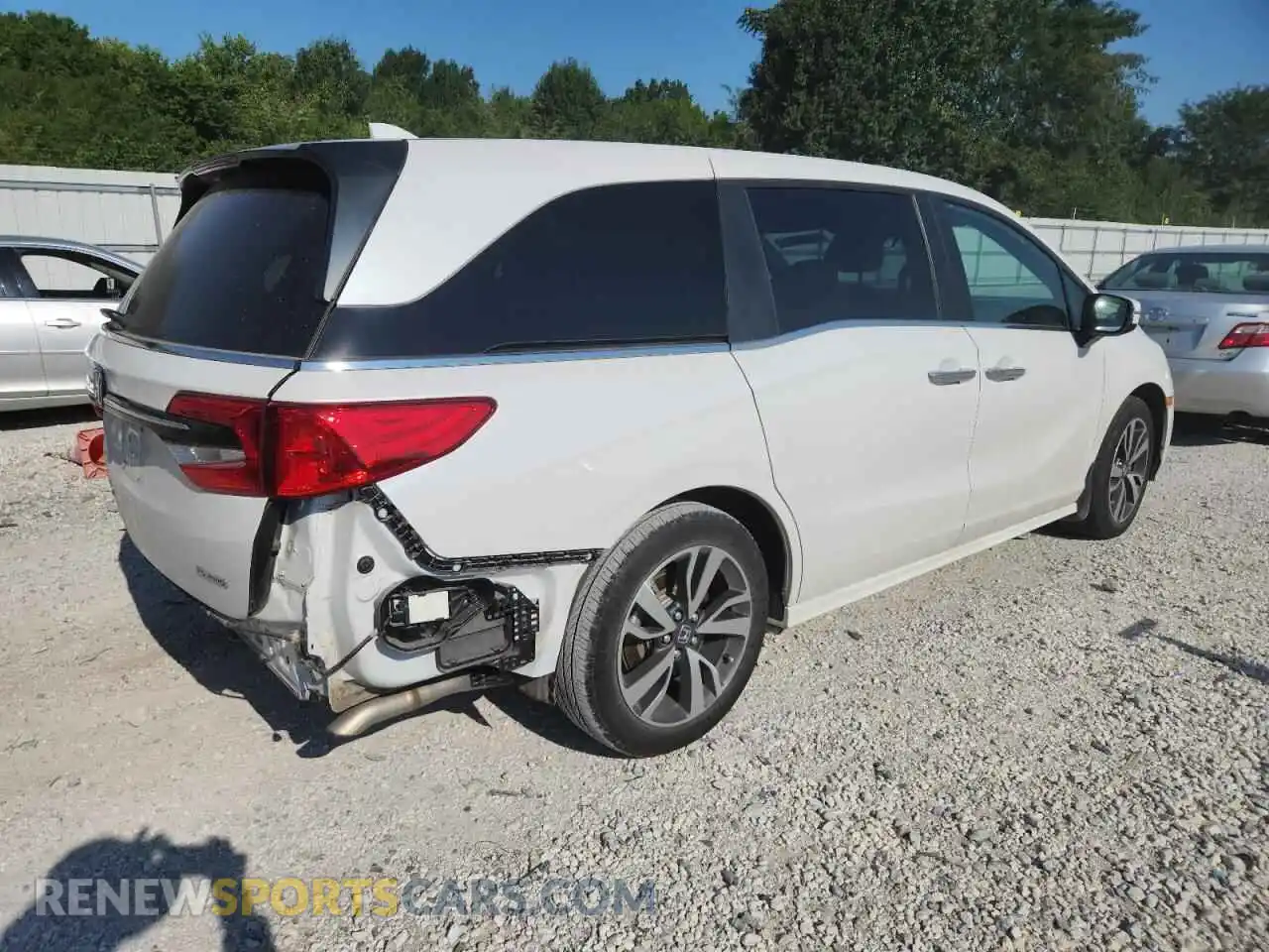 3 Photograph of a damaged car 5FNRL6H87RB017467 HONDA ODYSSEY 2024