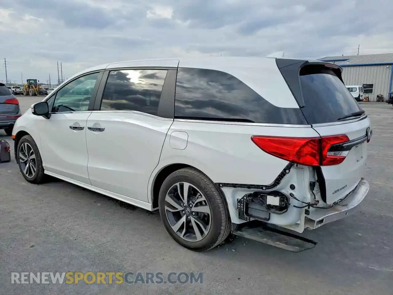 2 Photograph of a damaged car 5FNRL6H88RB040658 HONDA ODYSSEY 2024