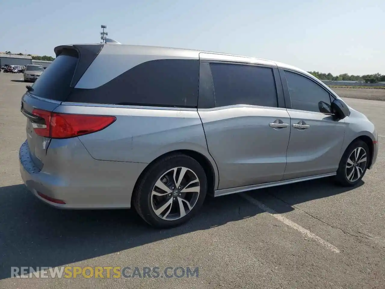 3 Photograph of a damaged car 5FNRL6H89RB021617 HONDA ODYSSEY 2024
