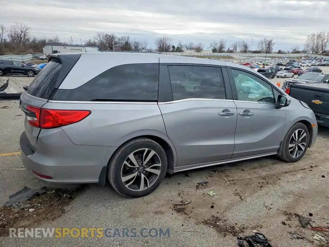 3 Photograph of a damaged car 5FNRL6H89RB038434 HONDA ODYSSEY 2024