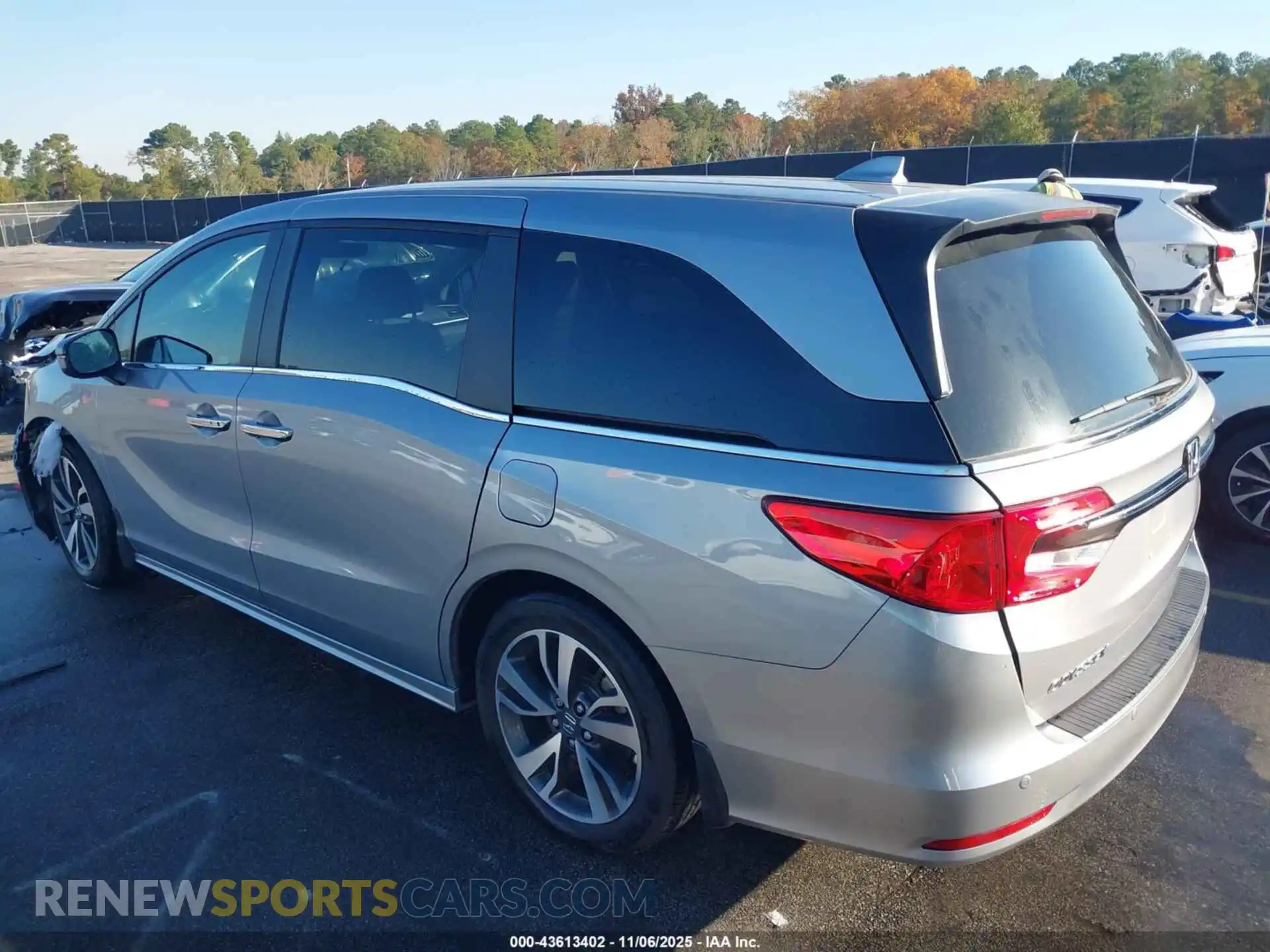 3 Фотография поврежденного автомобиля 5FNRL6H8XRB006348 HONDA ODYSSEY 2024