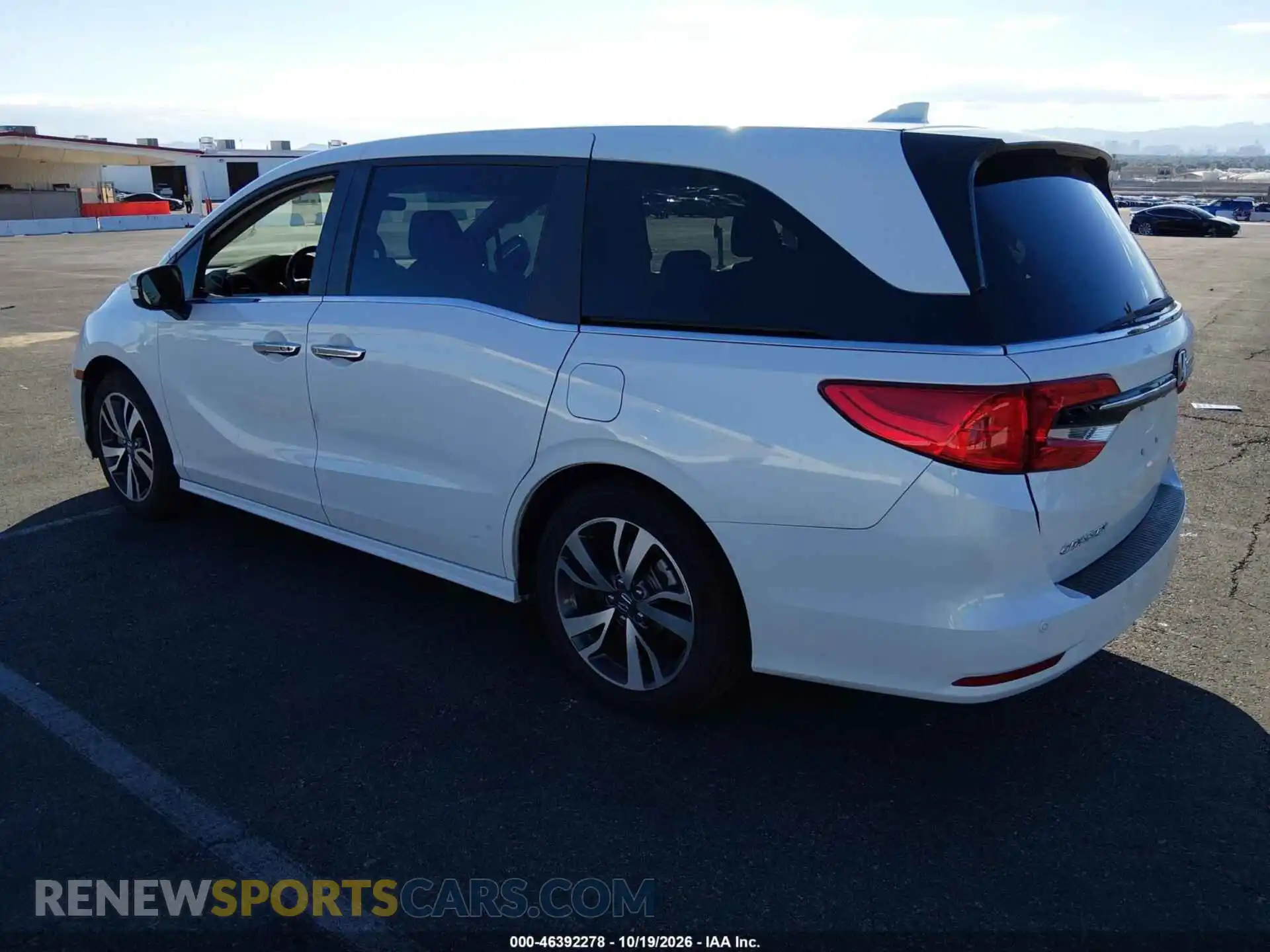 3 Photograph of a damaged car 5FNRL6H8XRB024896 HONDA ODYSSEY 2024