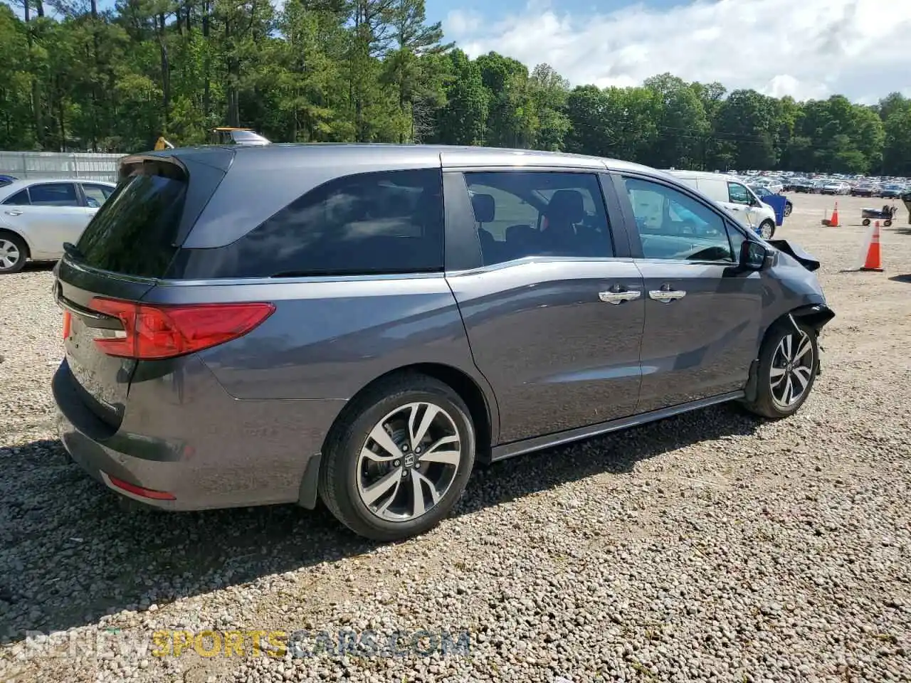 3 Photograph of a damaged car 5FNRL6H8XRB039009 HONDA ODYSSEY 2024